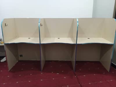 Office Workstation Desk with Partitions