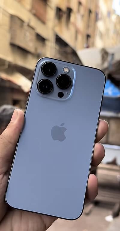 Apple iPhone 13 Pro