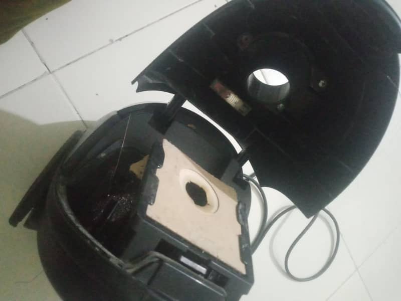vacuum cleaner 1