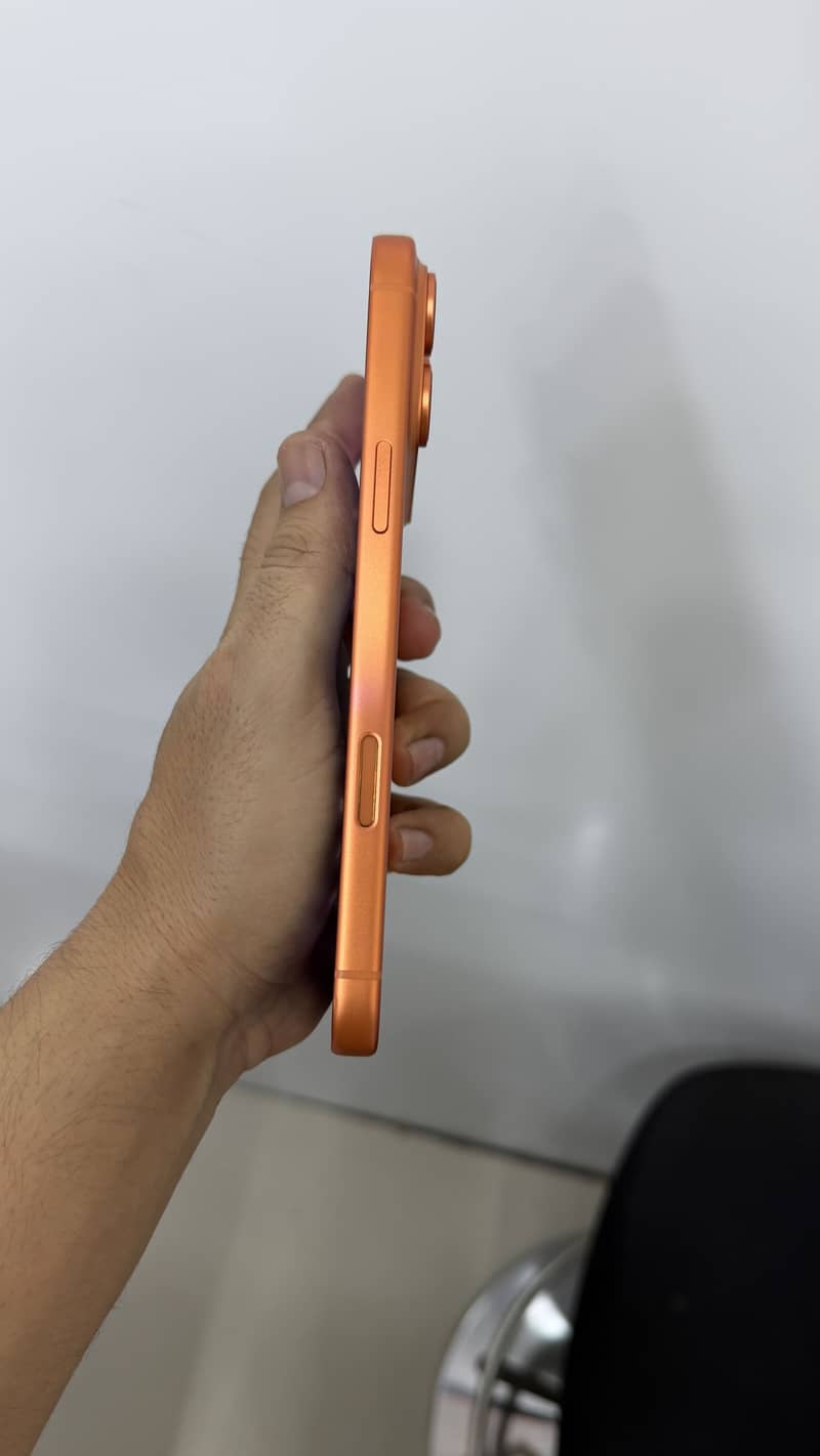 Iphone 17 pro max 1