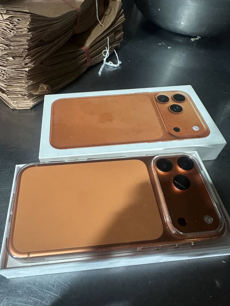Apple iPhone 17 Pro Max 0