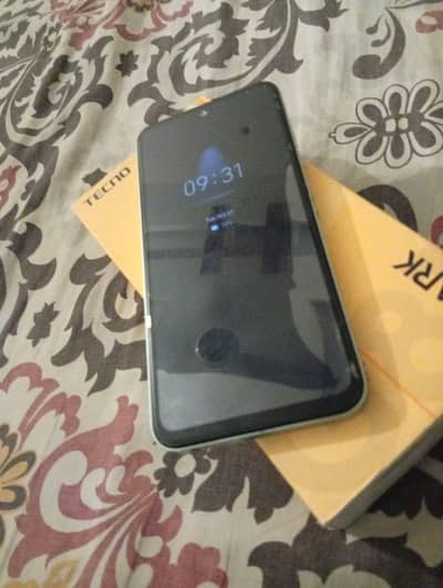 Tecno SPARK 30C