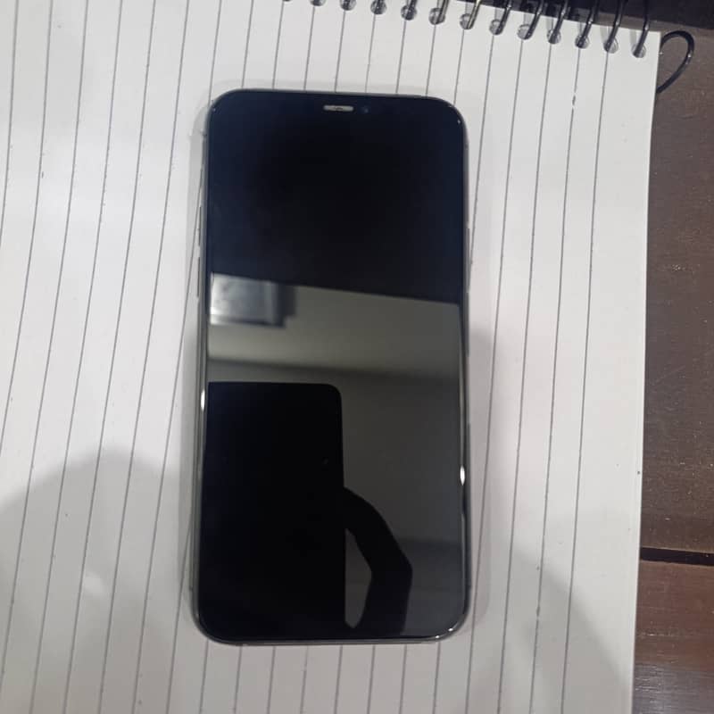 Apple iPhone 11 Pro 2