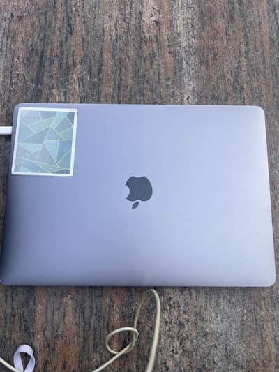 Apple MacBook Pro M1 2020 13-inch | 9/10 Condition | German Keyboard