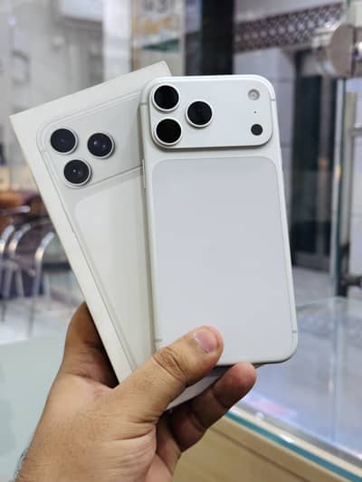 Apple iPhone 17 Pro Max jv 512 gb silver 10 month apple warranty