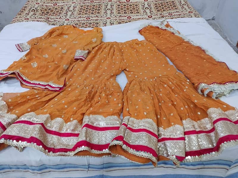 mehandi dress 1