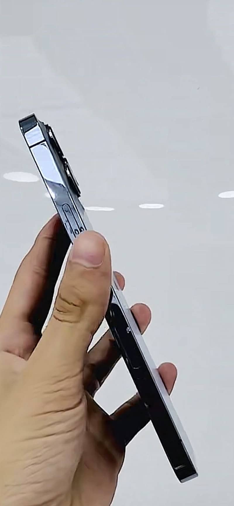 Apple iPhone 13 Pro Max 1