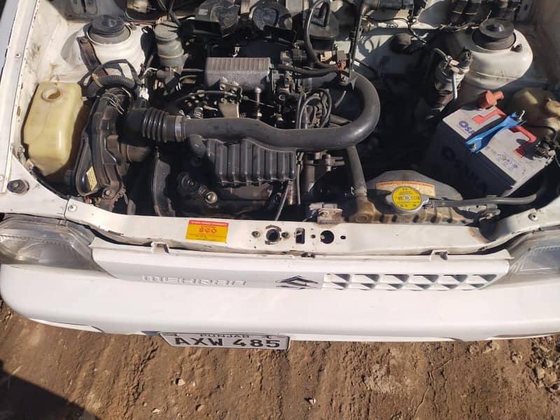 Suzuki Mehran 2015 - گھر کے استعمال کی صاف ستھری گاڑی 3