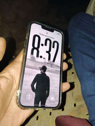 Apple iPhone 13
