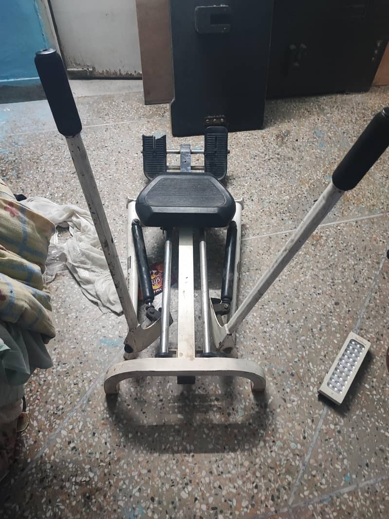 SunBanker Rowing machine 2