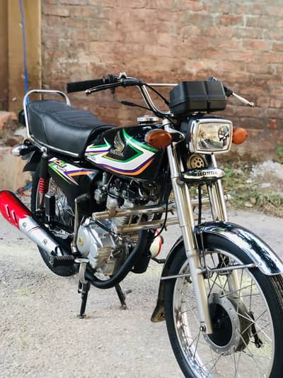 Honda CG-125 (Model 2016) Total Genuine