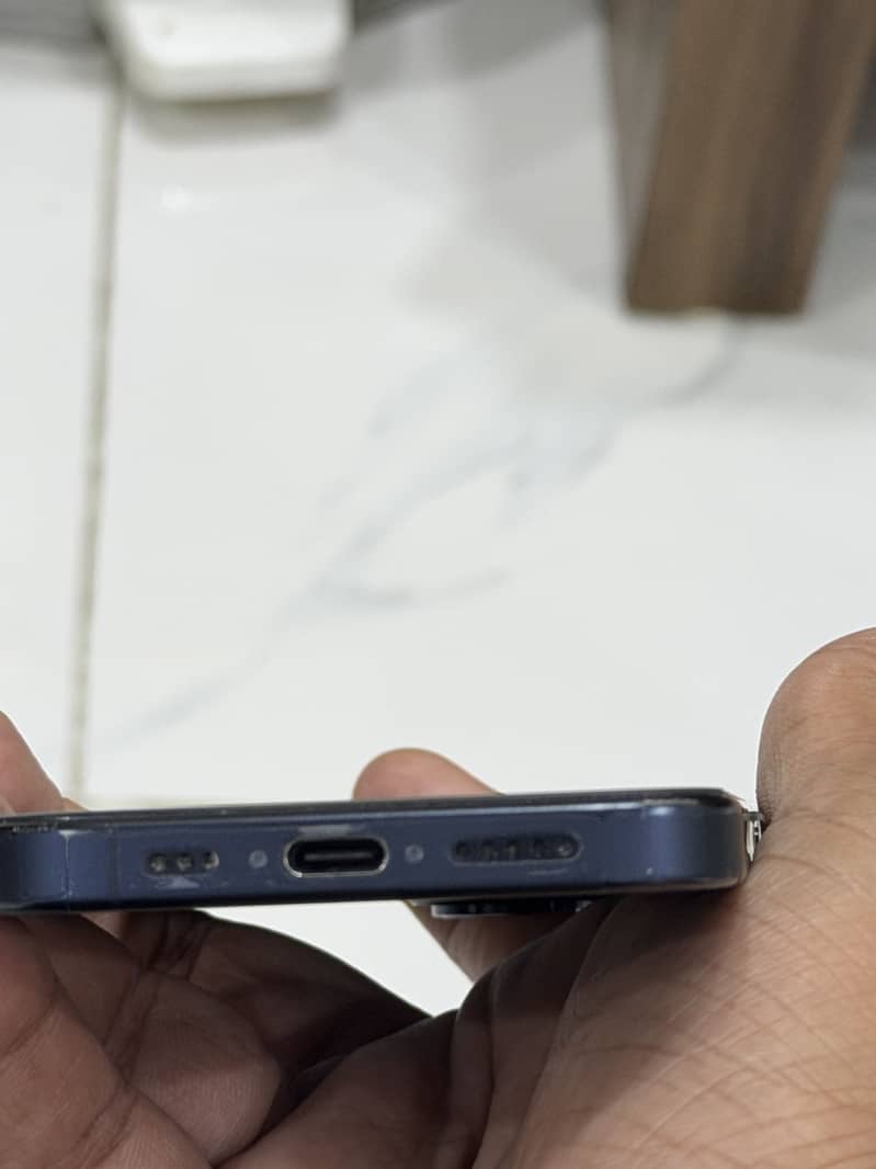 Apple iPhone 15 Pro 3