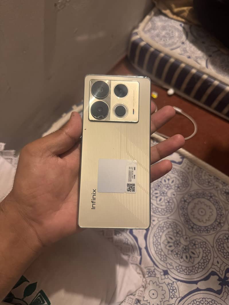 Infinix Note 40 1