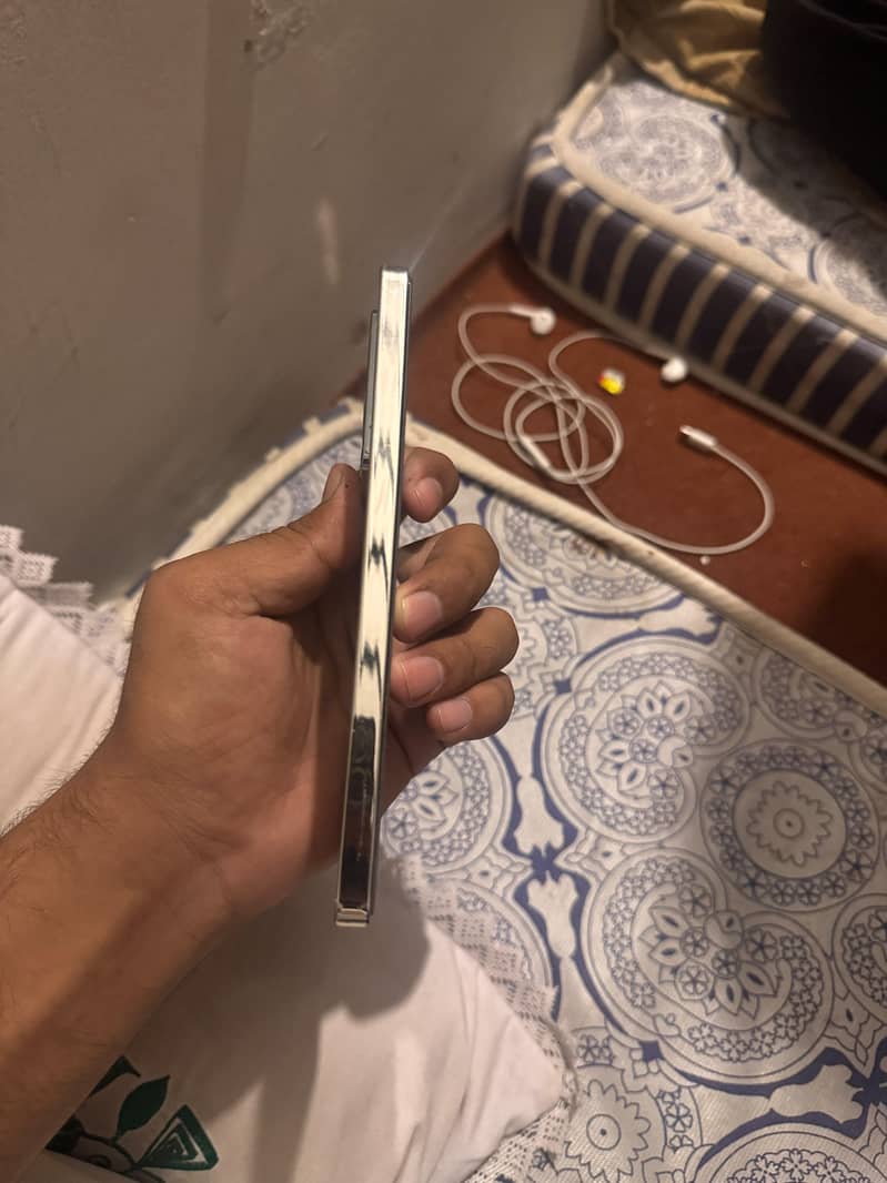 Infinix Note 40 2