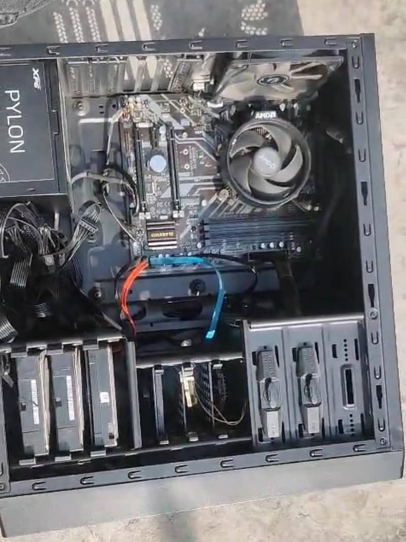 Gaming PC without RAM & Storage 0