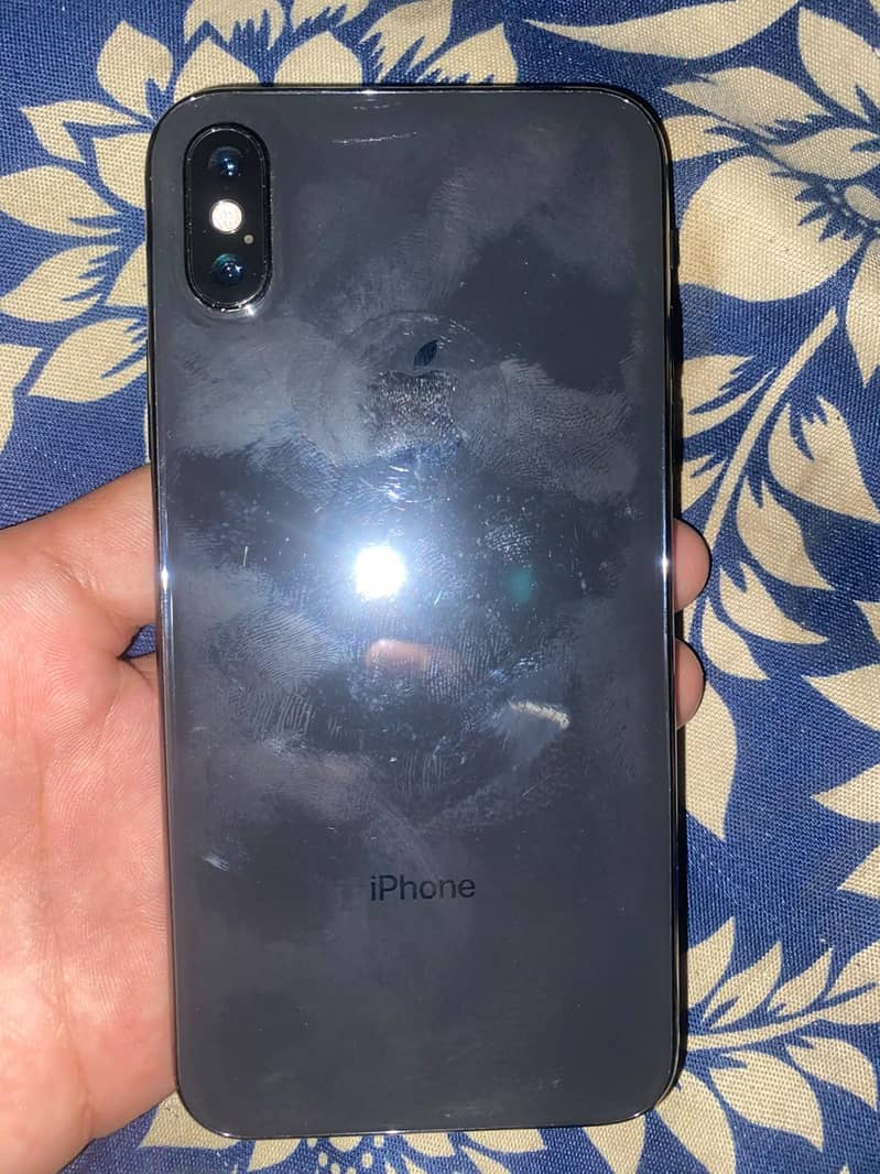 Apple iPhone XS 1