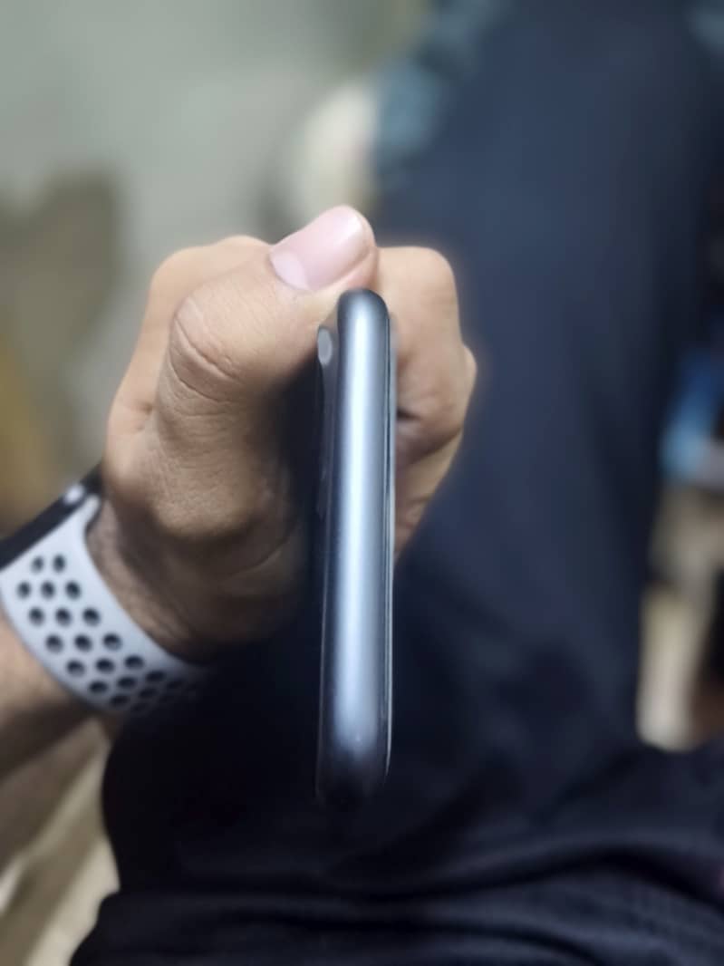 Apple iPhone 11 1