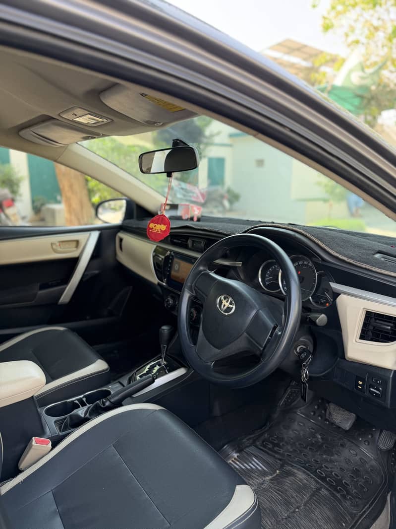 Corolla Altis 1.6 2016 6