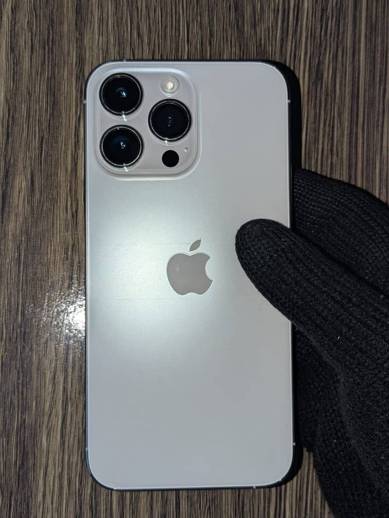 Apple iPhone 14 Pro Max 4