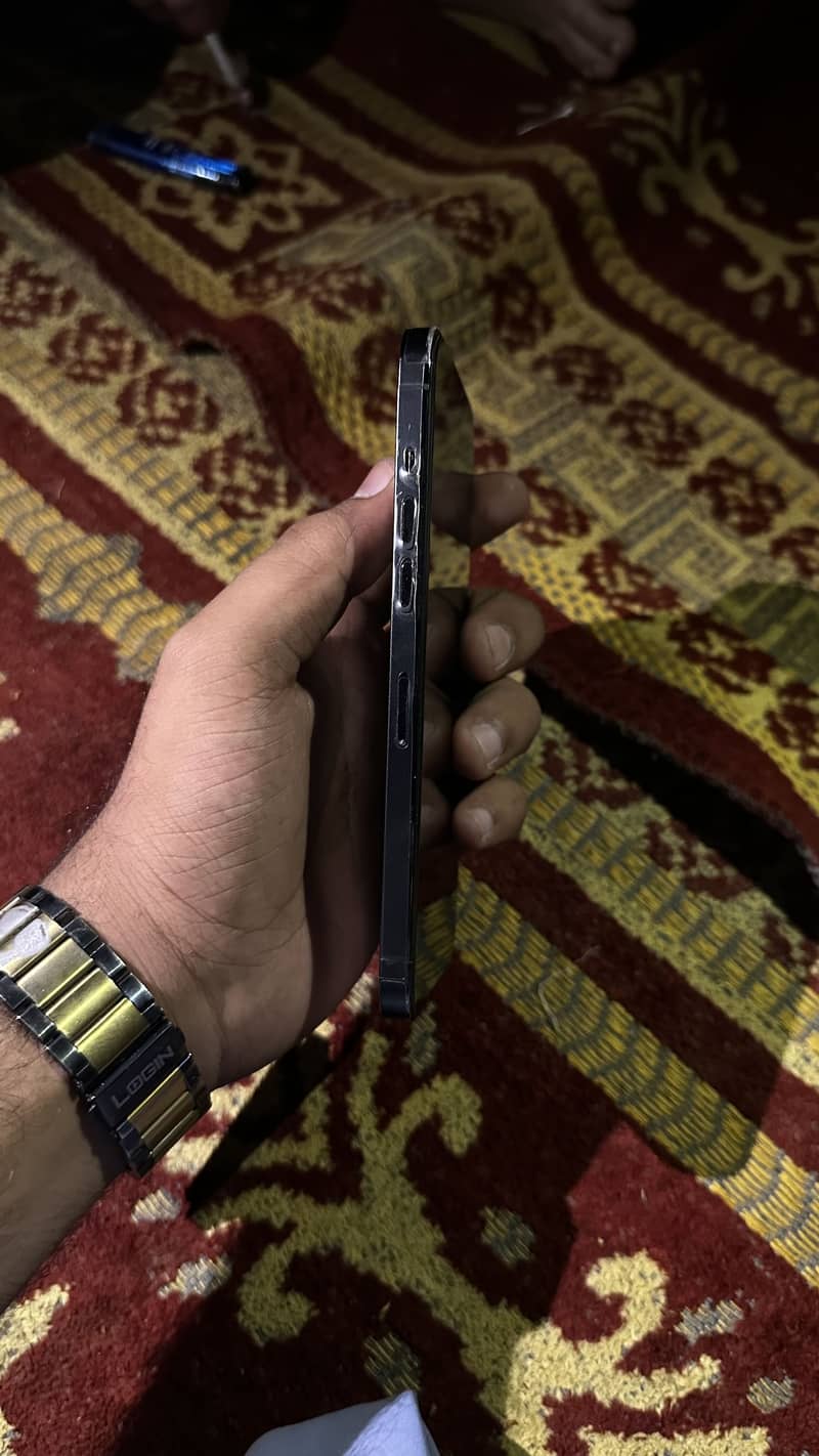Apple iPhone 12 Pro Max 6
