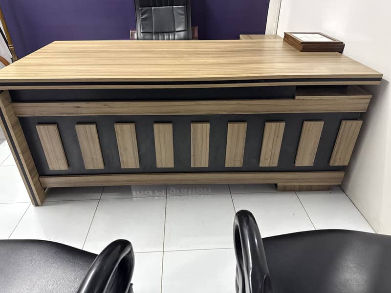Executive table for office use 2