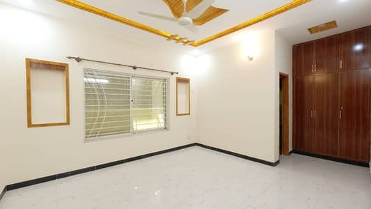 Ideal Lower Portion For rent In G-13/2