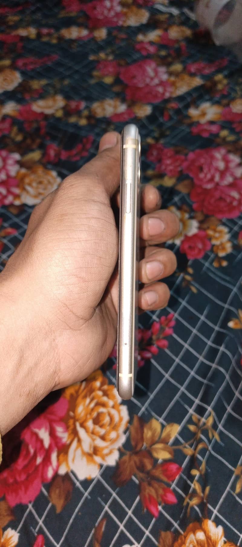 Apple iPhone 11 3