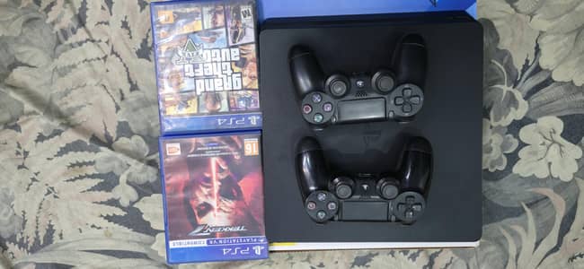 PS4 4 slim for sale