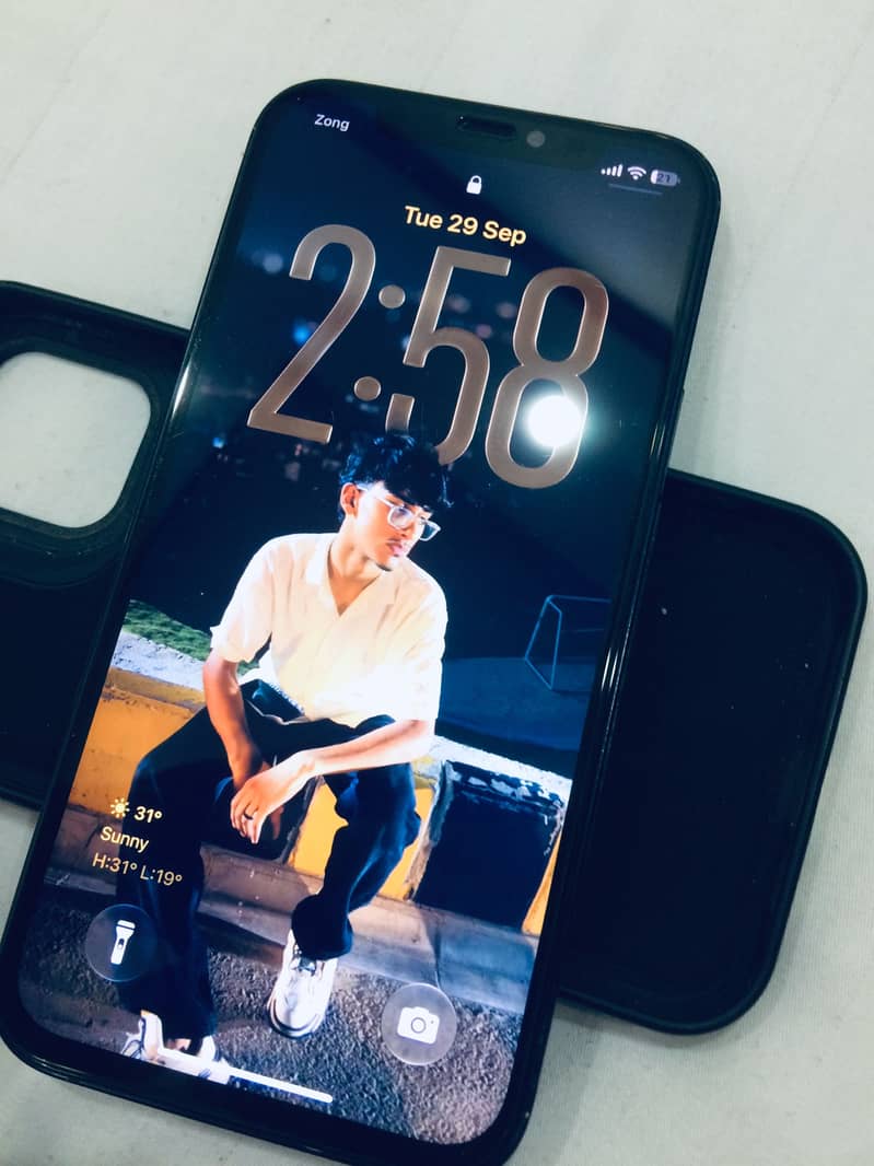 Apple iPhone 12 5