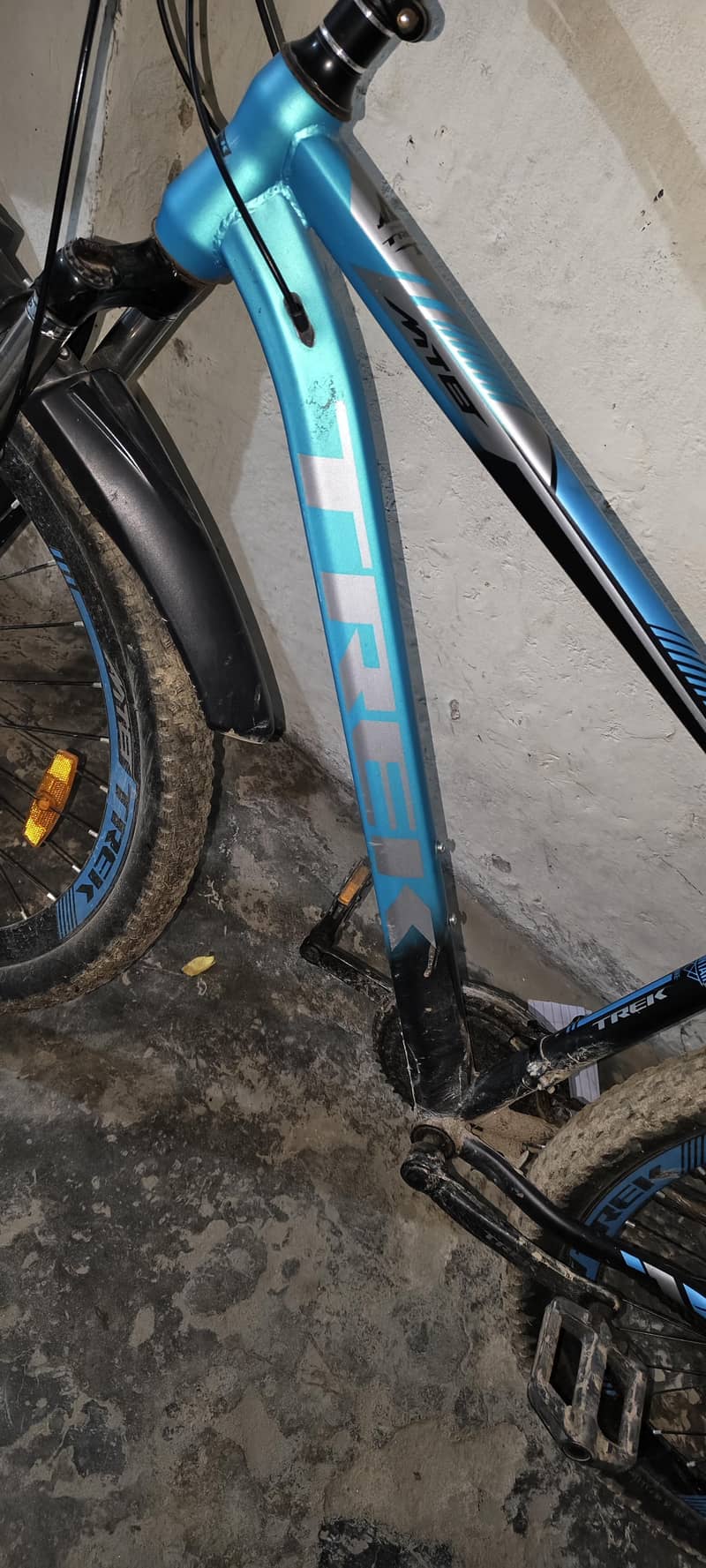 Trek Mountain bicycle 6
