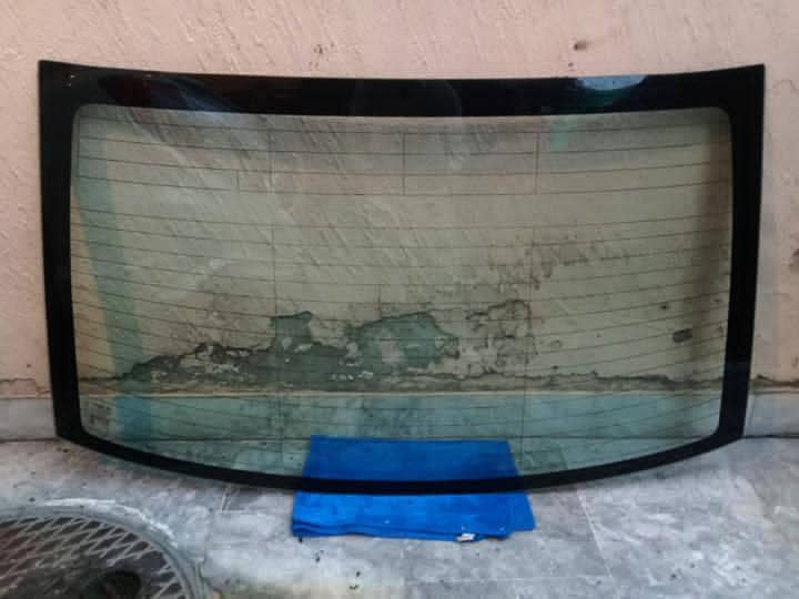 "A Complete Store For Auto Windscreen Glasses". 1