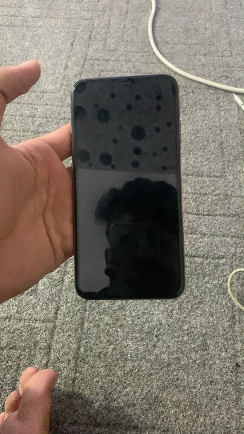 Apple iPhone XS Max 3