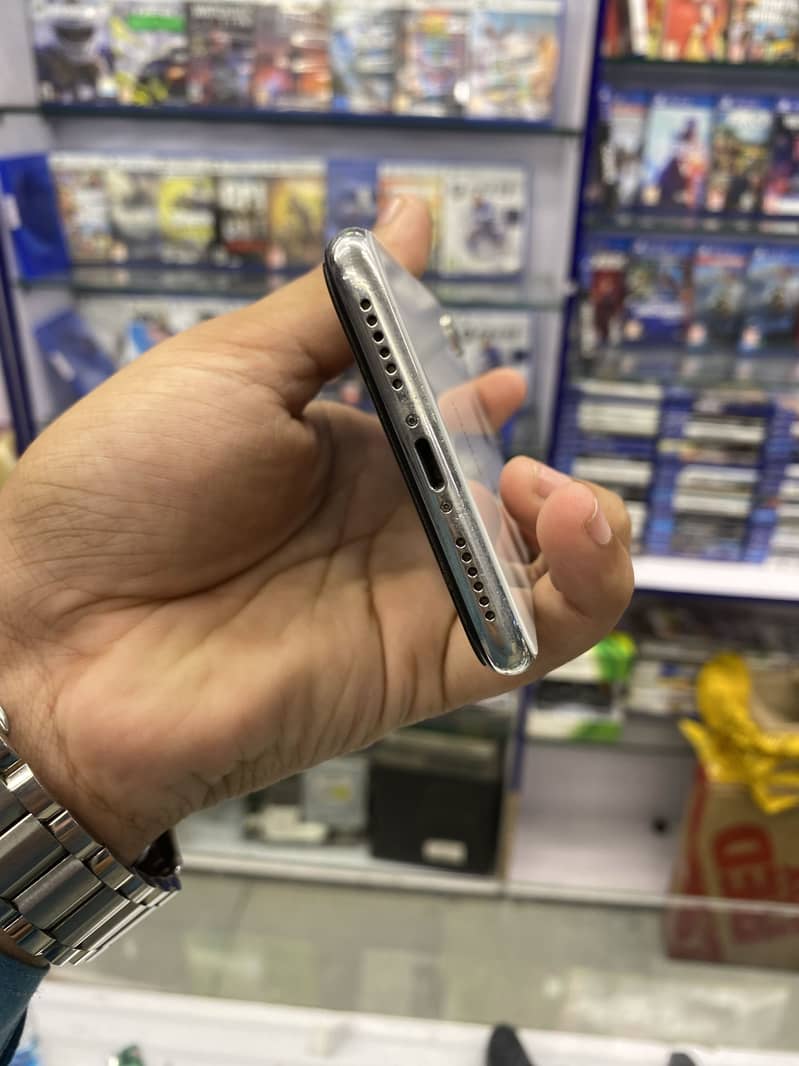 Apple iPhone X 1