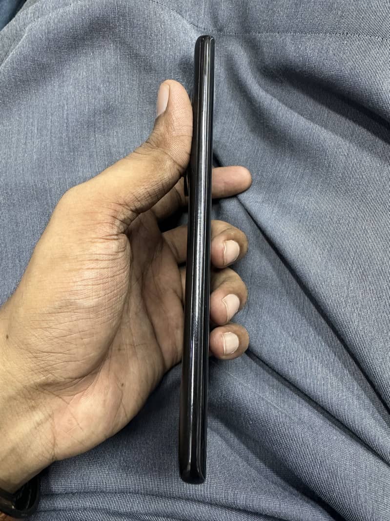 Xiaomi Redmi Note 14 Pro 3
