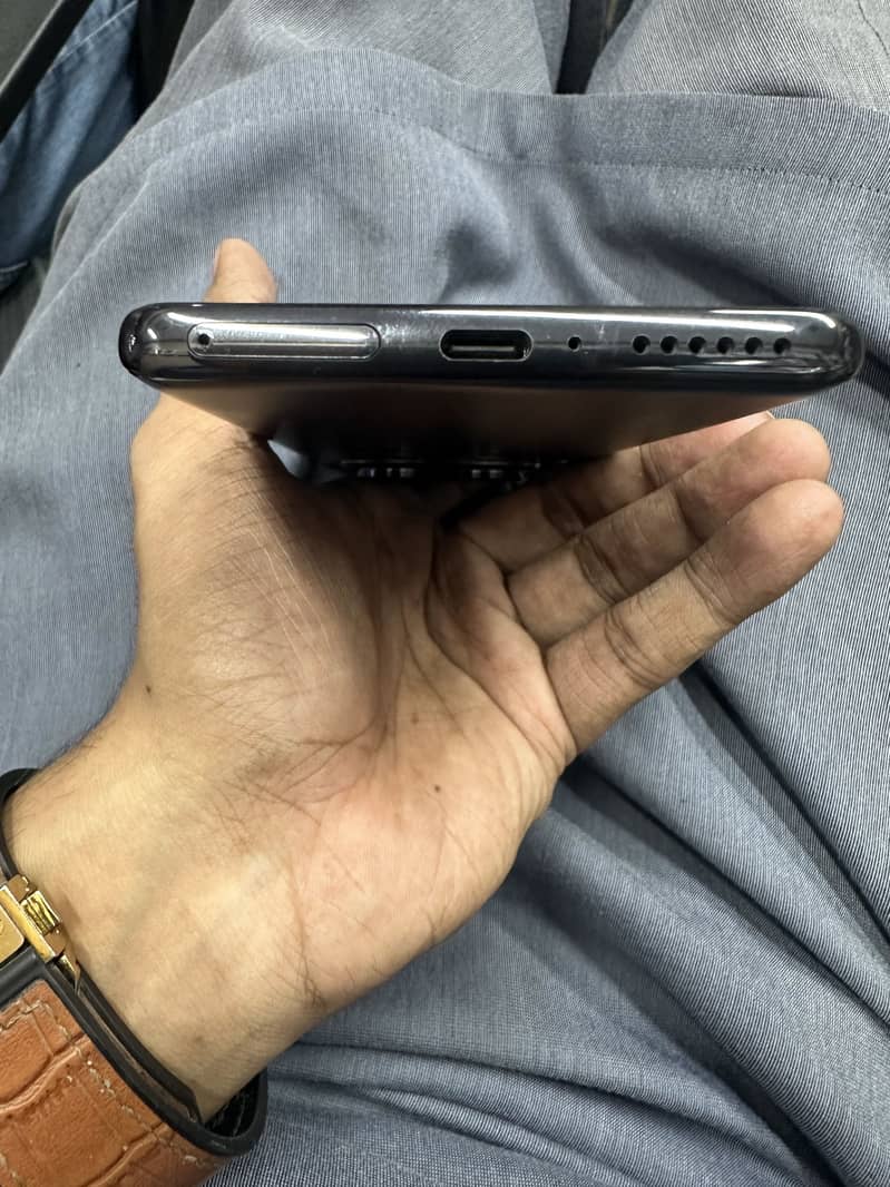 Xiaomi Redmi Note 14 Pro 4