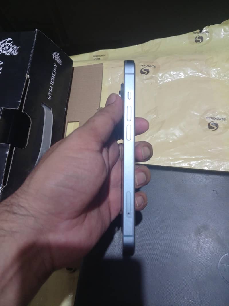 Apple iPhone 14 2