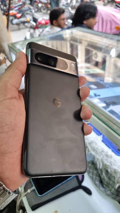 Google Pixel 8 Pro