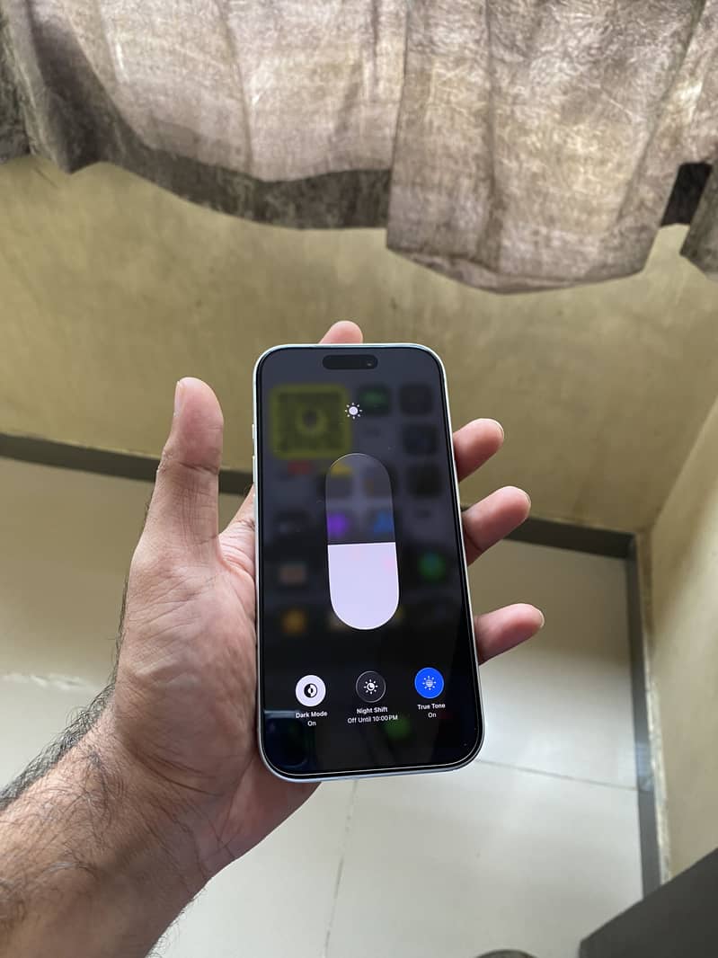 Apple iPhone 17 Pro 6