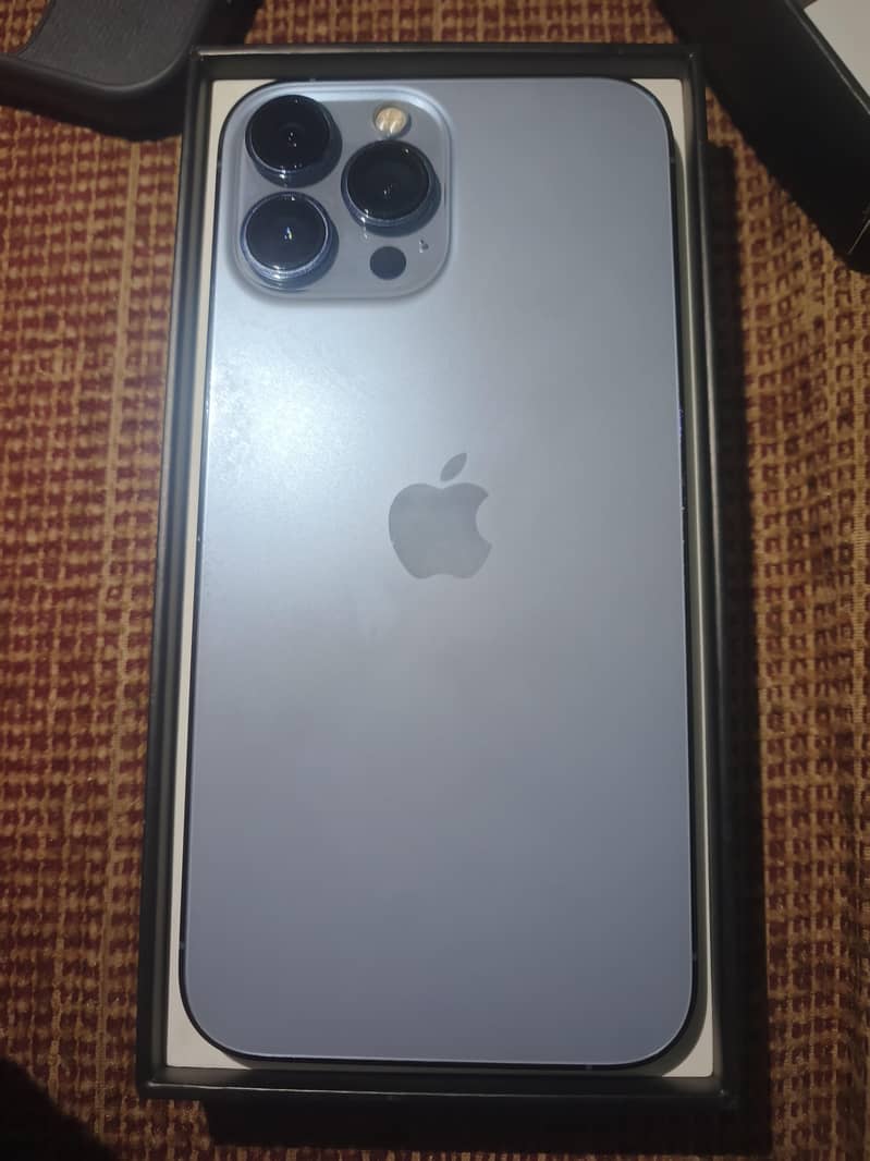 Apple iPhone 13 Pro Max 8
