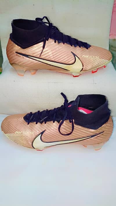 Football shoes