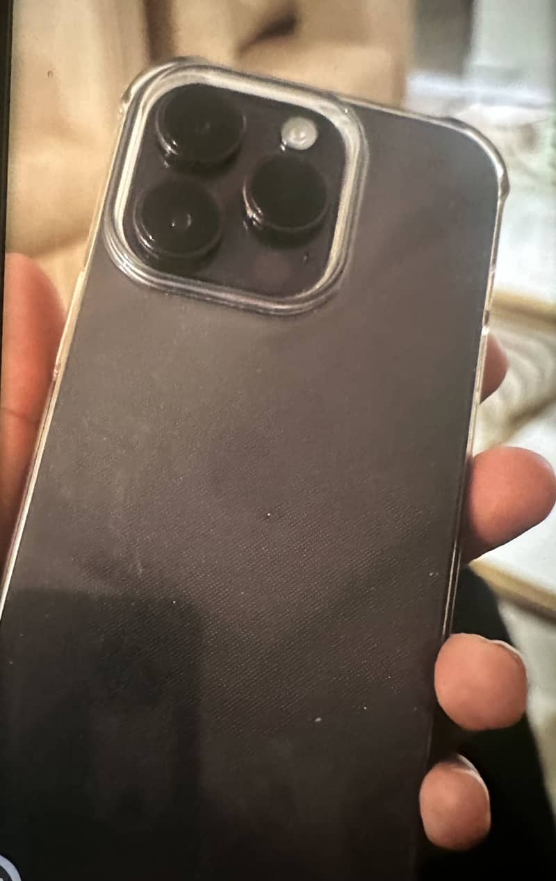 Apple iPhone 14 Pro 1
