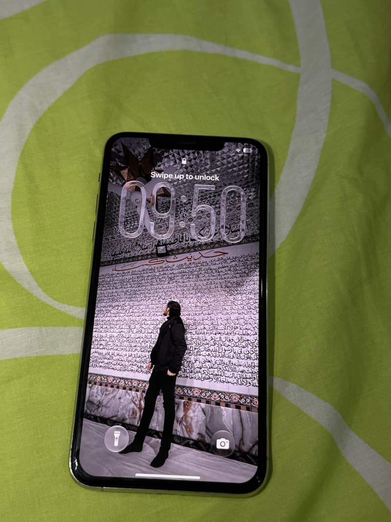 Apple iPhone 11 Pro Max 6