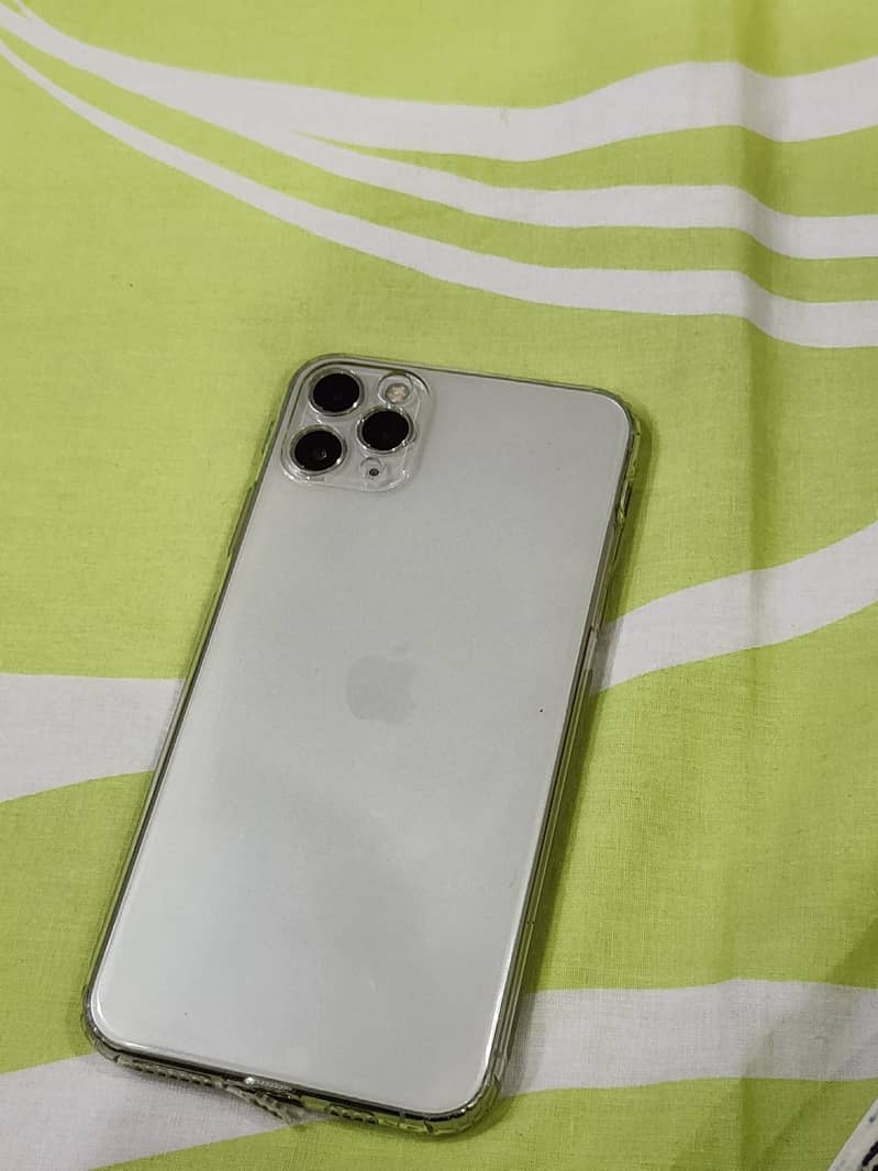 Apple iPhone 11 Pro Max 8