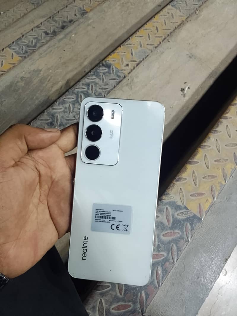 Realme C17 1