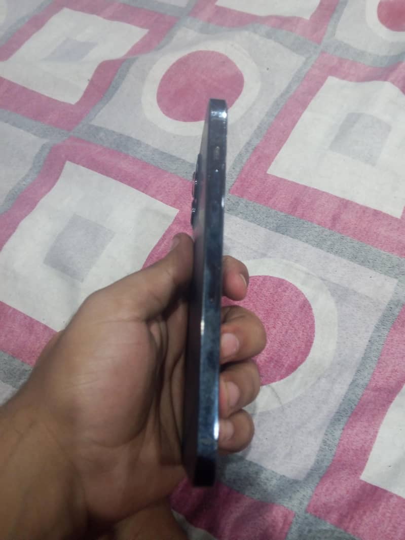 Apple iPhone 12 Pro Max 1