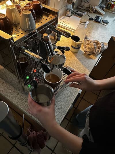 BARISTA AND BAKER NEEDED