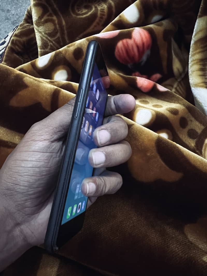 OPPO A37 4