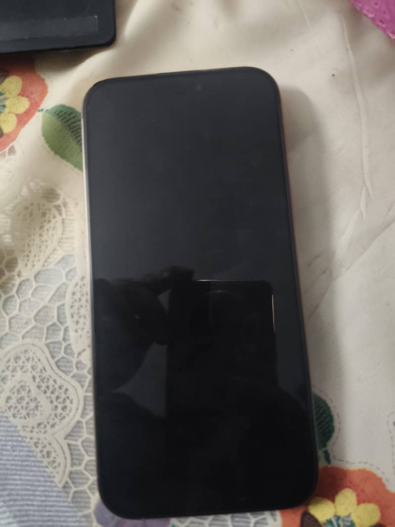 Apple iPhone 16 Pro Max 0