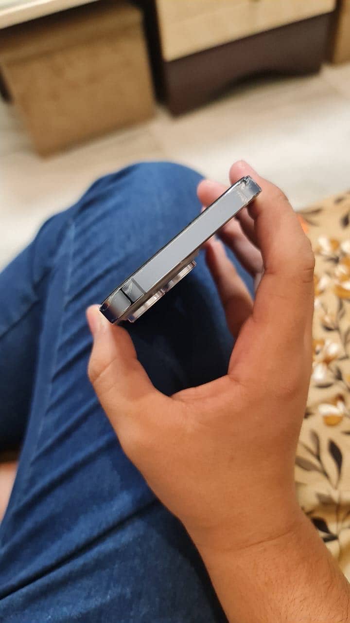Apple iPhone 13 Pro 9