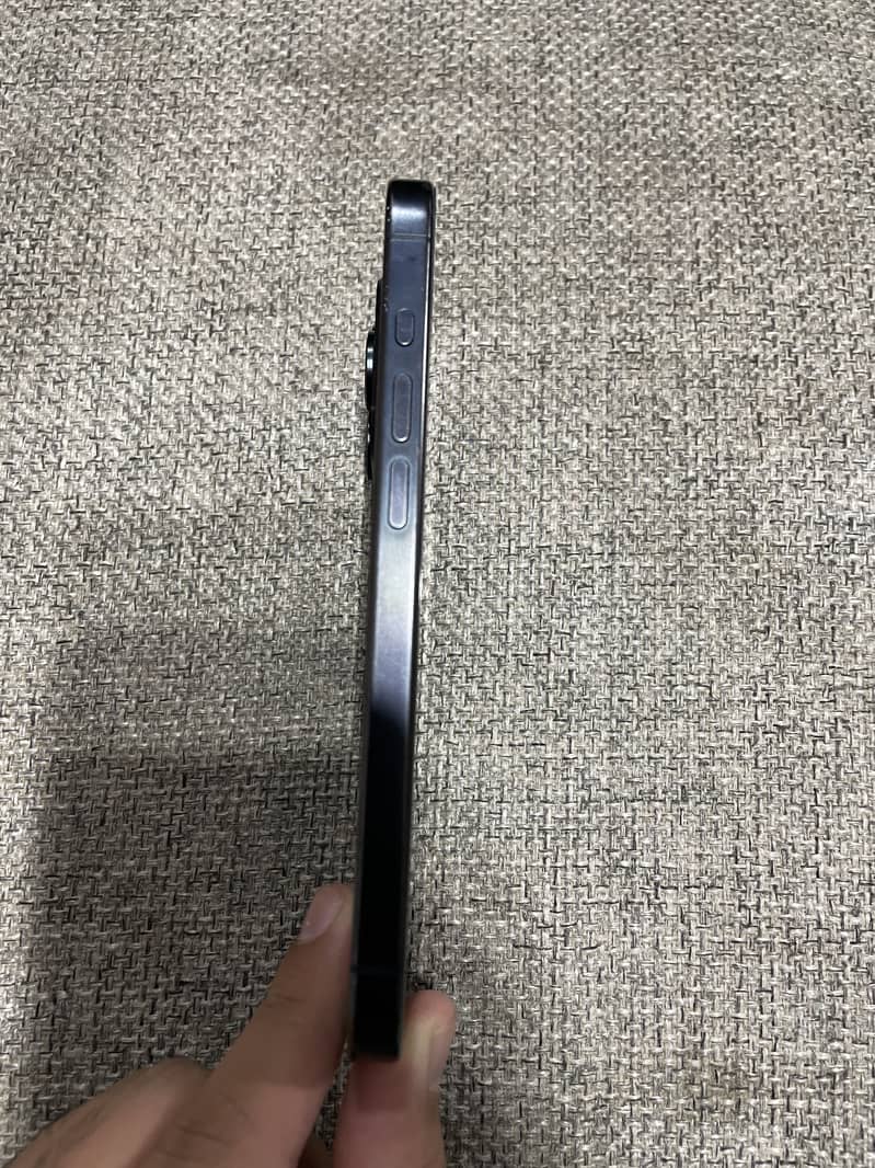 Apple iPhone 15 Pro Jv 2